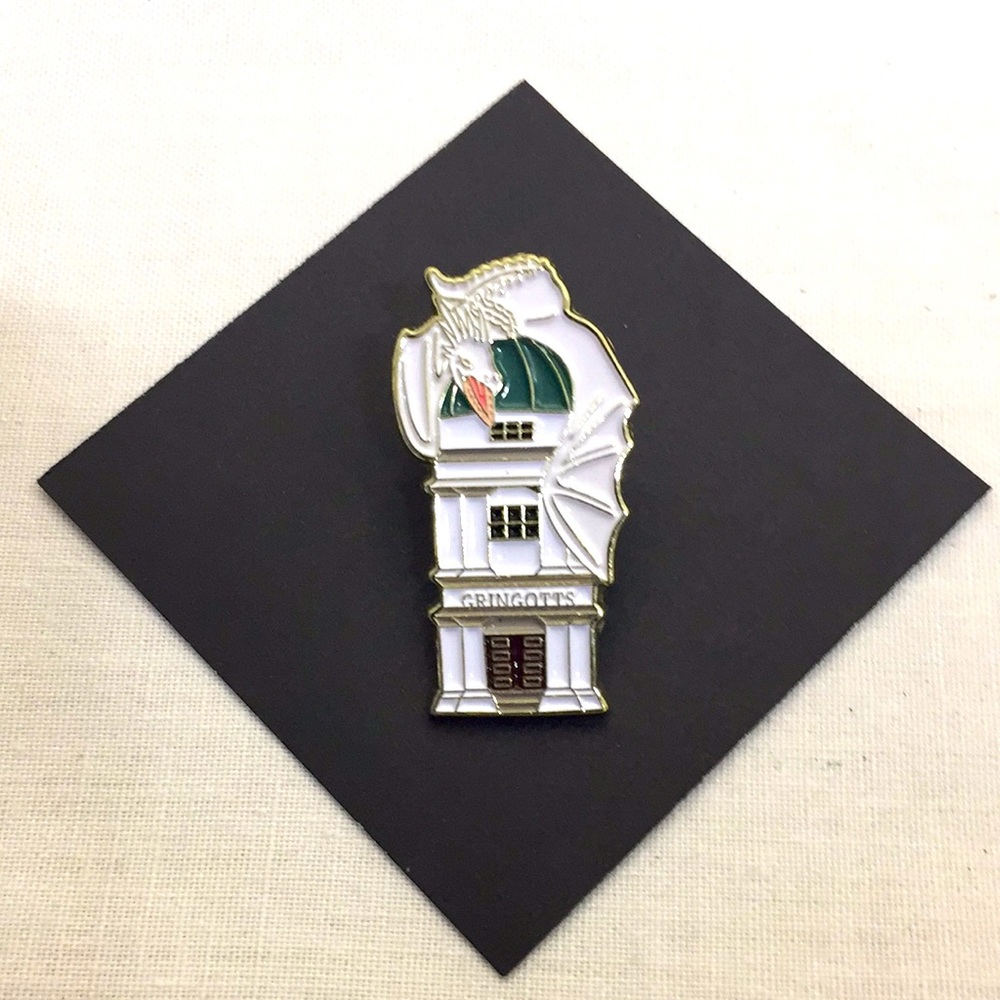🍏50% OFF/3+...GRINGOTTS Pin (Harry Potter)
